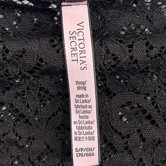 Victoria’s Secret size S/P black lace thong/string panties - Picture 3 of 8